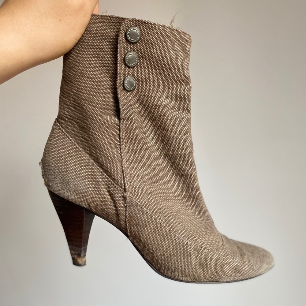 Boots - Picture 6 of 6